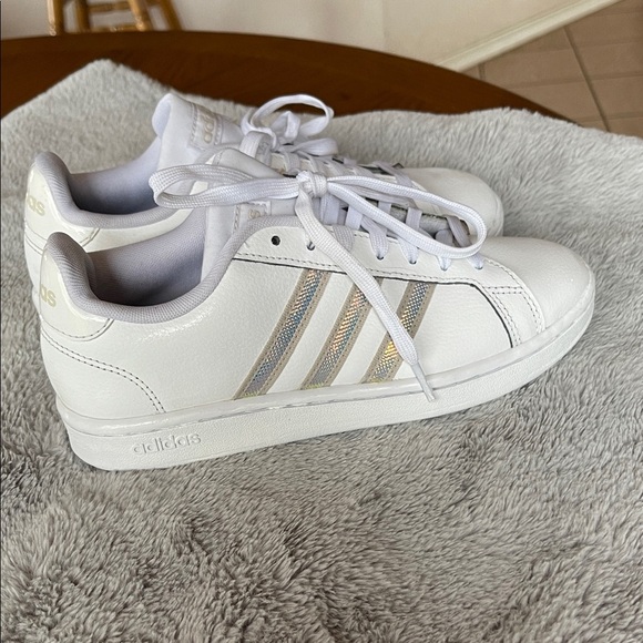 Adidas White Sneakers with Metallic Stripes - Picture 2 of 9